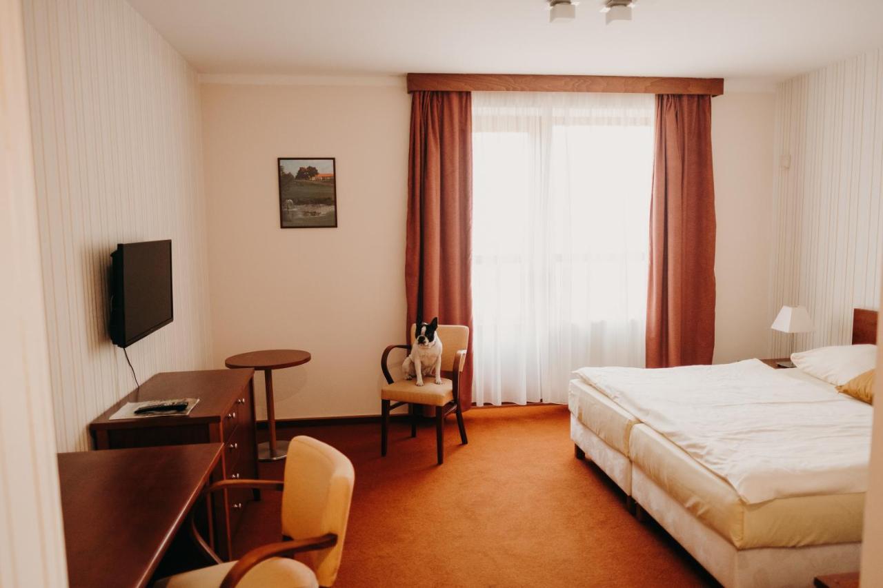 Golf Hotel Austerlitz Slavkov u Brna Exterior foto