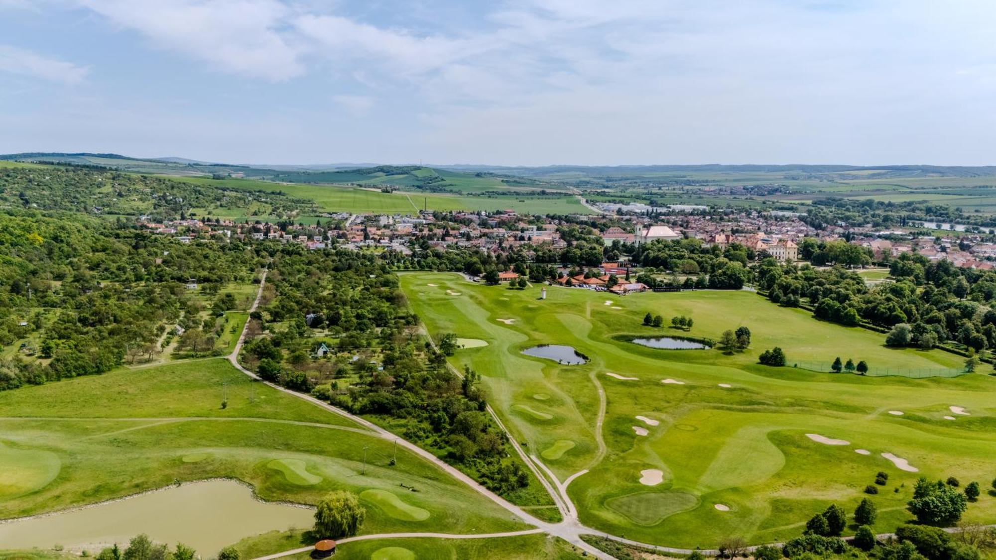 Golf Hotel Austerlitz Slavkov u Brna Exterior foto