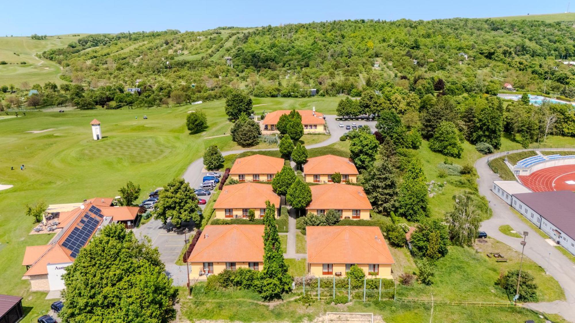 Golf Hotel Austerlitz Slavkov u Brna Exterior foto